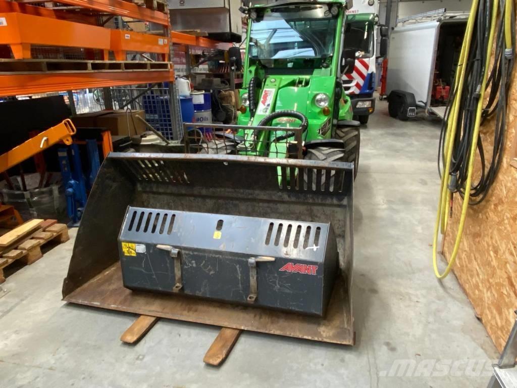 Avant 760 I Smykem řízené nakladače