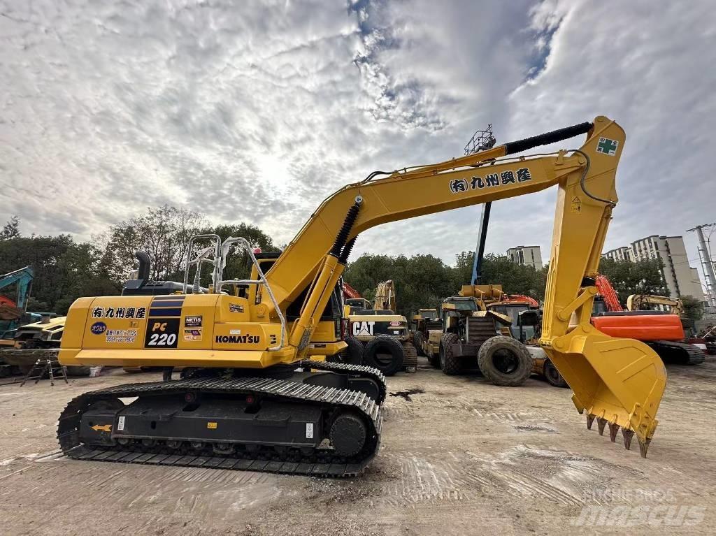 Komatsu PC 220 Pásová rýpadla
