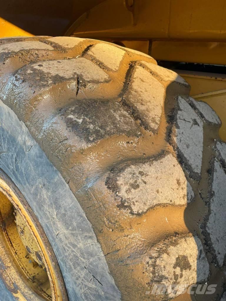 Bell B 30 E Kloubové dempry