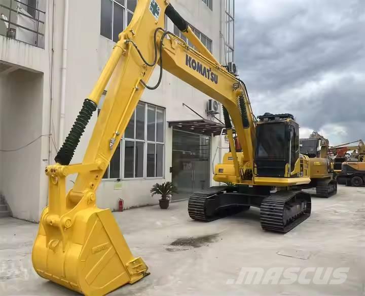 Komatsu PC220-8 Pásová rýpadla