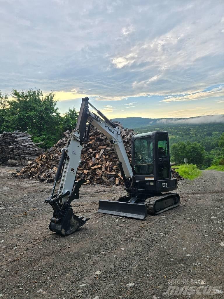 Bobcat E 32 Mini rýpadla < 7t