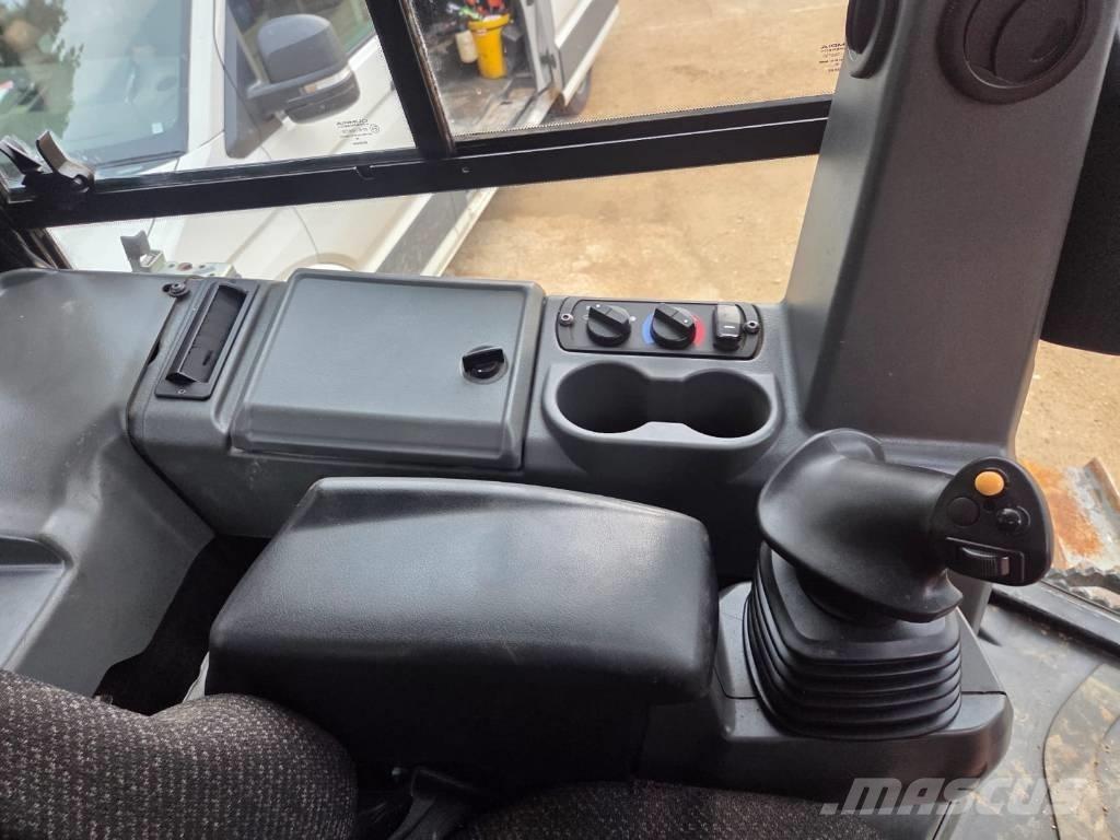 CAT D 5 K 2 LGP Pásové dozery