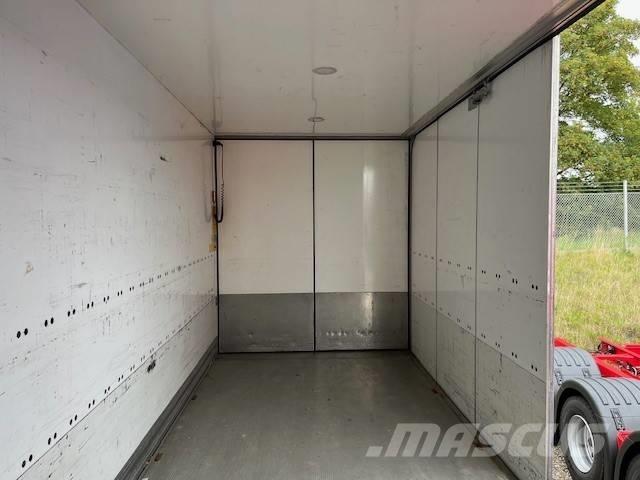 Scania S 650 Skříňová nástavba