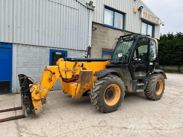 JCB 540V 140 Teleskopické manipulátory