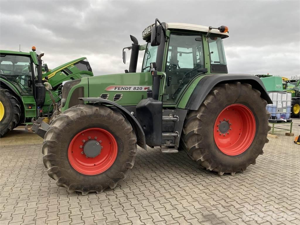 Fendt 820 Traktory