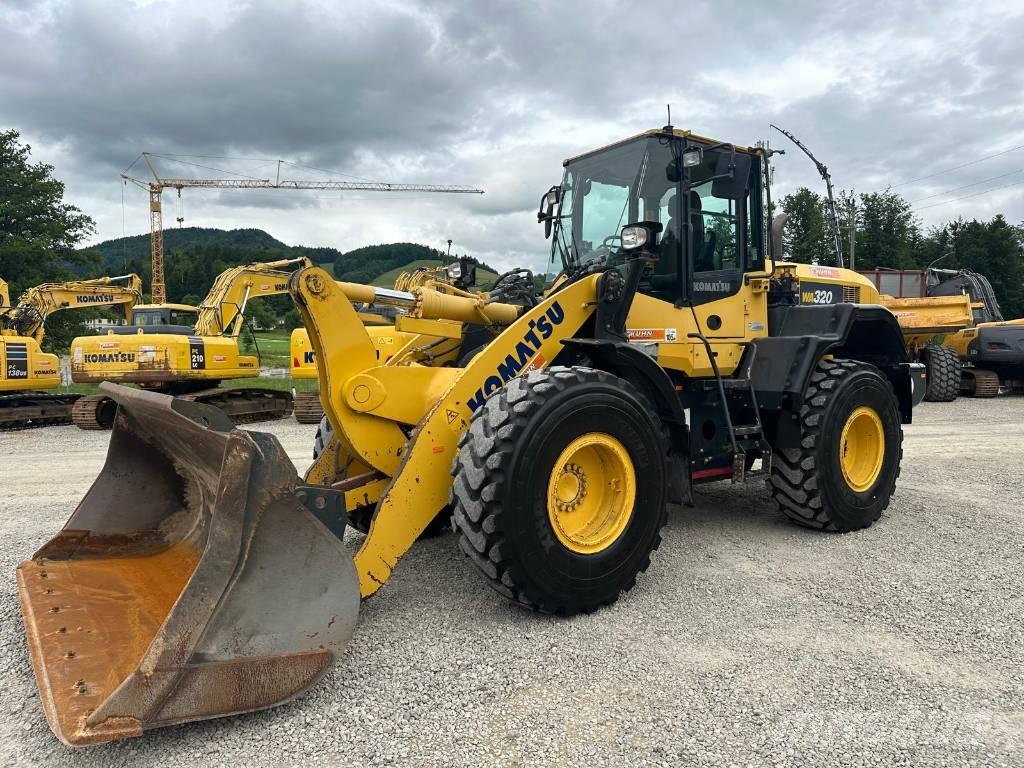 Komatsu WA 320-7 Kolové nakladače