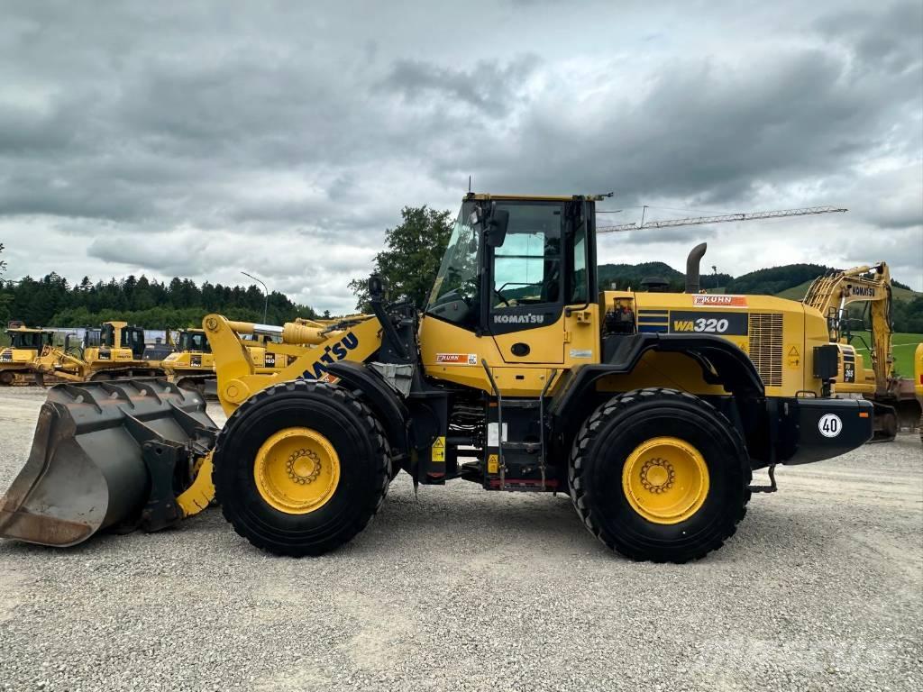 Komatsu WA 320-7 Kolové nakladače