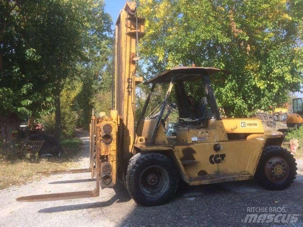CAT V 200 B Dieselové vozíky
