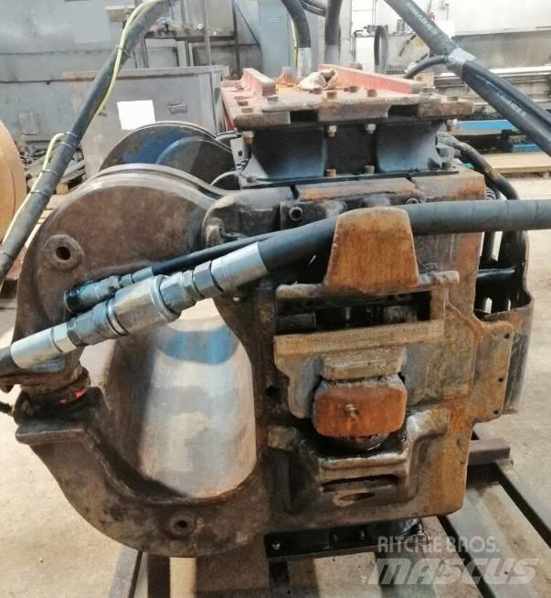 Movax SPH75 Hydraulická beranidla na zatloukání pilotů