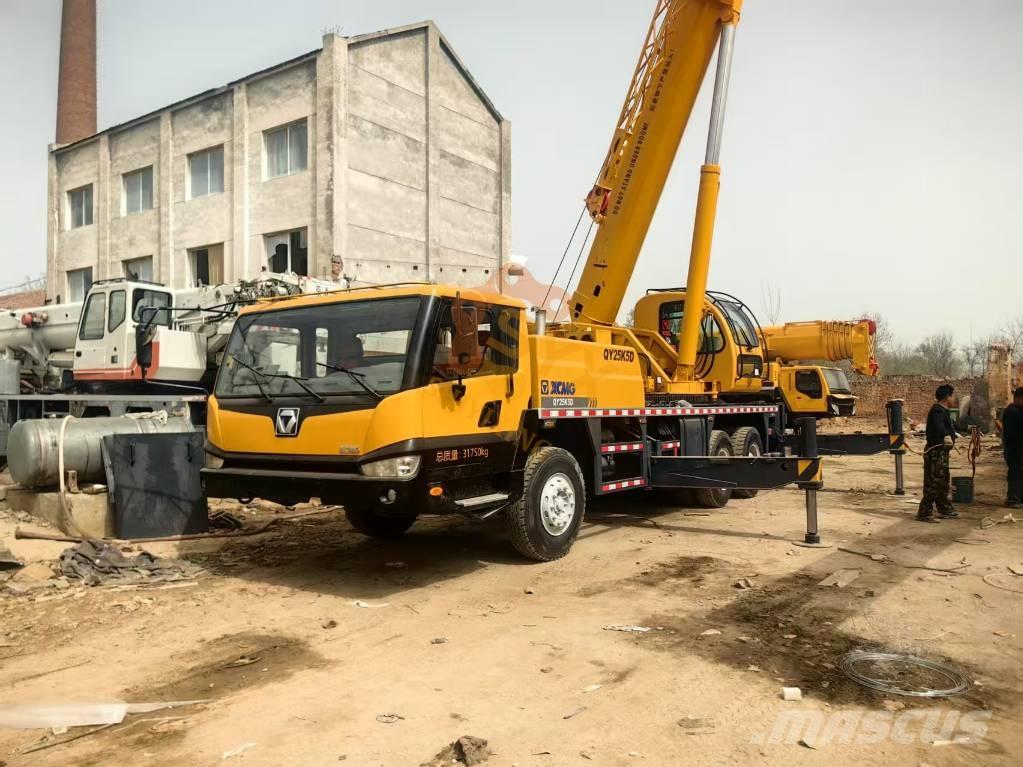 XCMG QY25K5D_1 Univerzální terénní jeřáby
