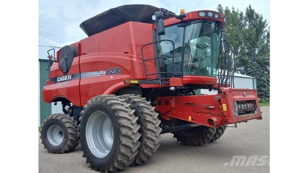 Case IH 8230 Sklízecí mlátičky
