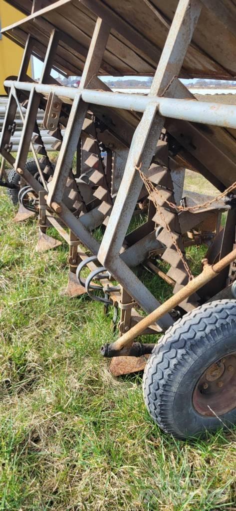  Trijett 4x65 Sázecí stroje na brambory