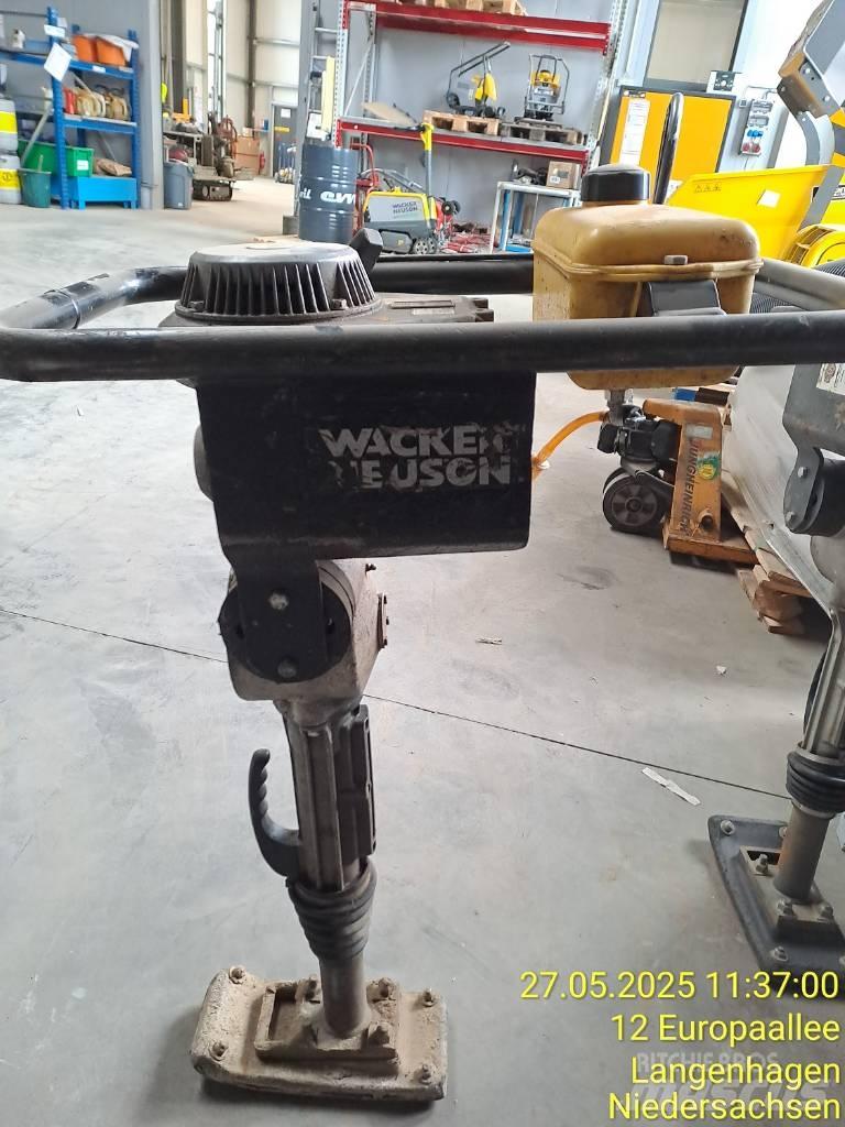 Wacker Neuson BS30 Vibrační pěchy