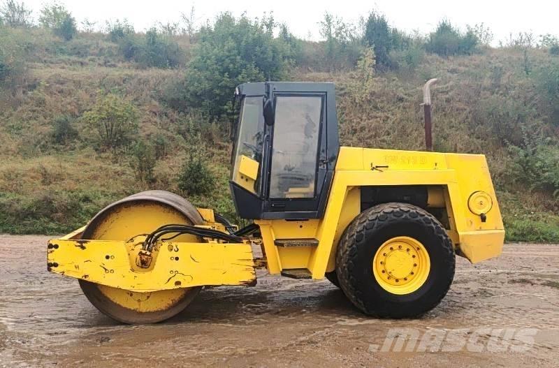 Bomag BW213 D Tahačové válce