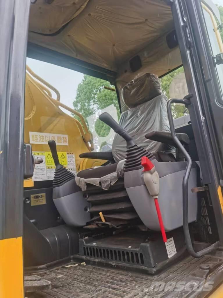 Komatsu PC 450-8 Pásová rýpadla