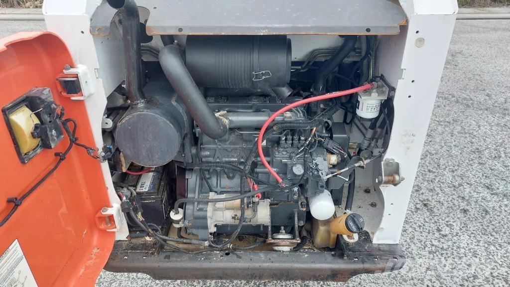 Bobcat S450 Kolové nakladače