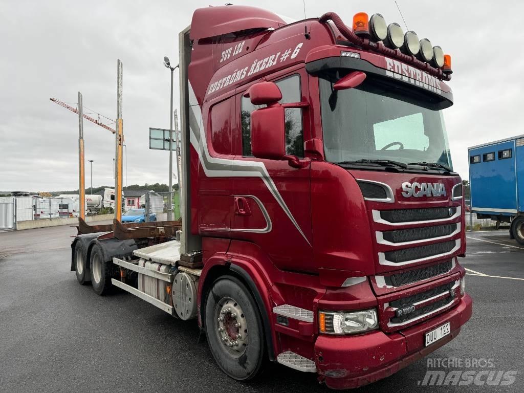 Scania R 560 Vozy na přepravu kmenů