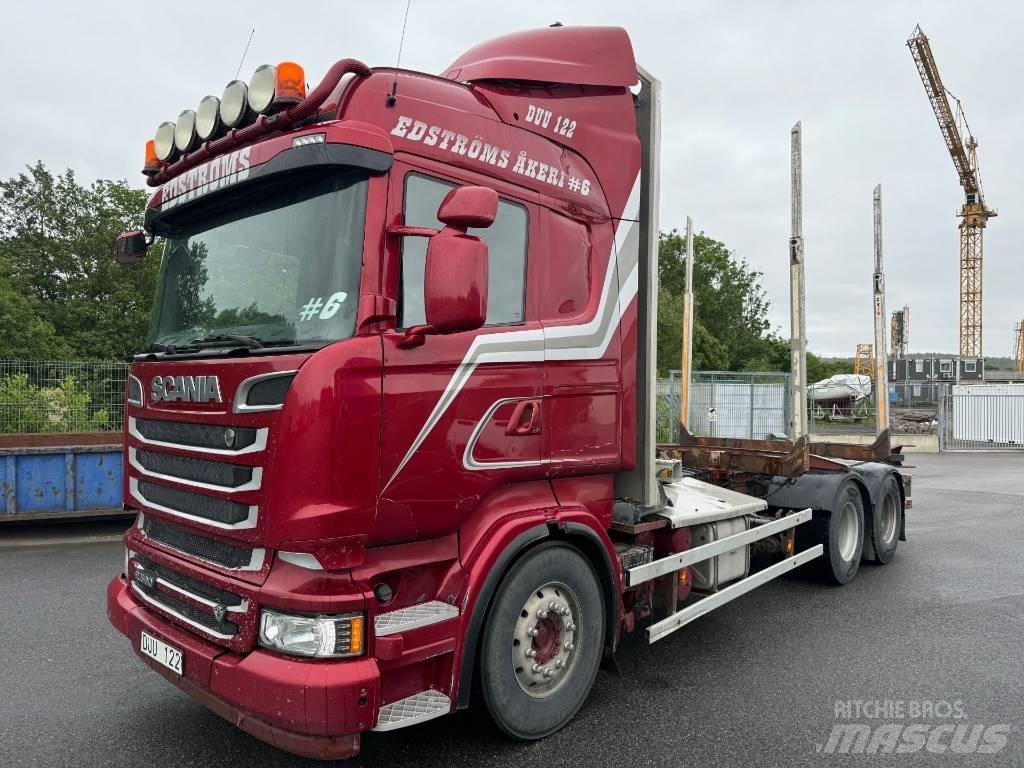 Scania R 560 Vozy na přepravu kmenů
