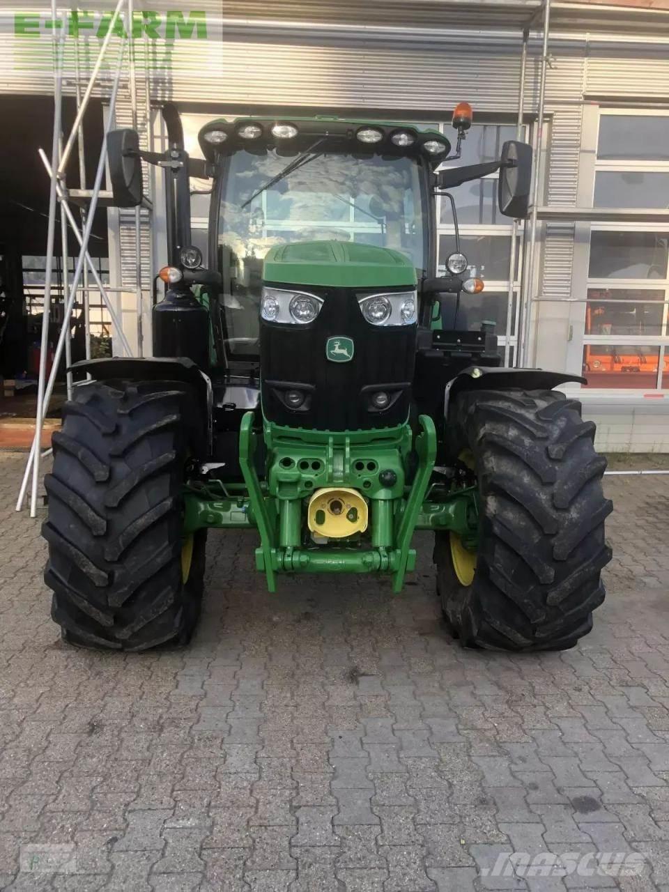 John Deere 6175r Traktory