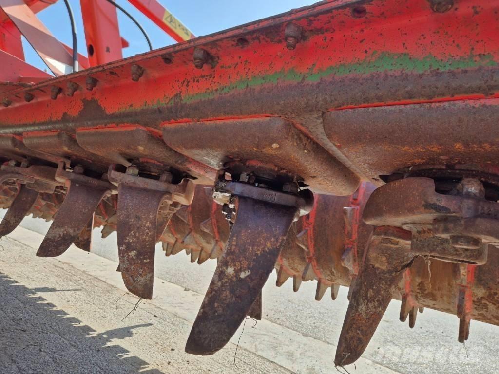 Kuhn HR 4000 Rotační brány a půdní frézy