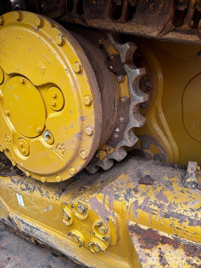 CAT D 6 LGP Pásové dozery