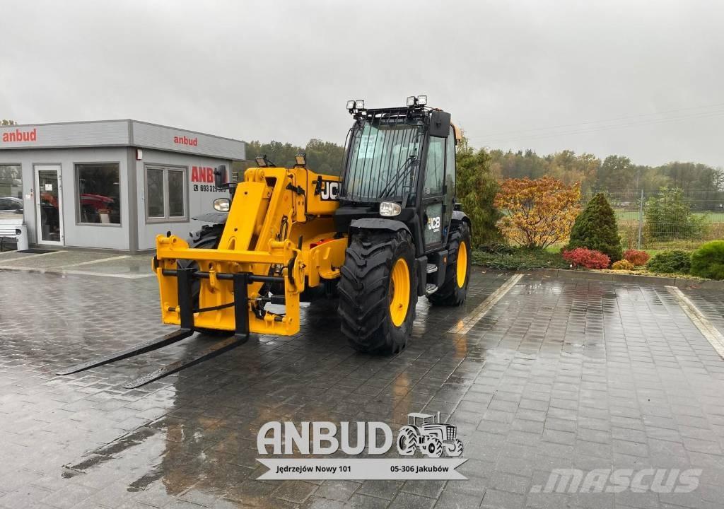JCB 541-70 Agripro Teleskopické kolové nakladače