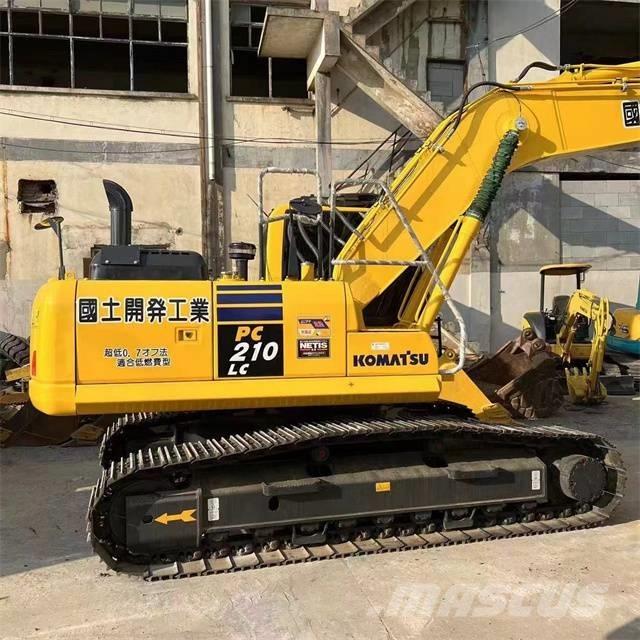 Komatsu PC 210 Pásová rýpadla