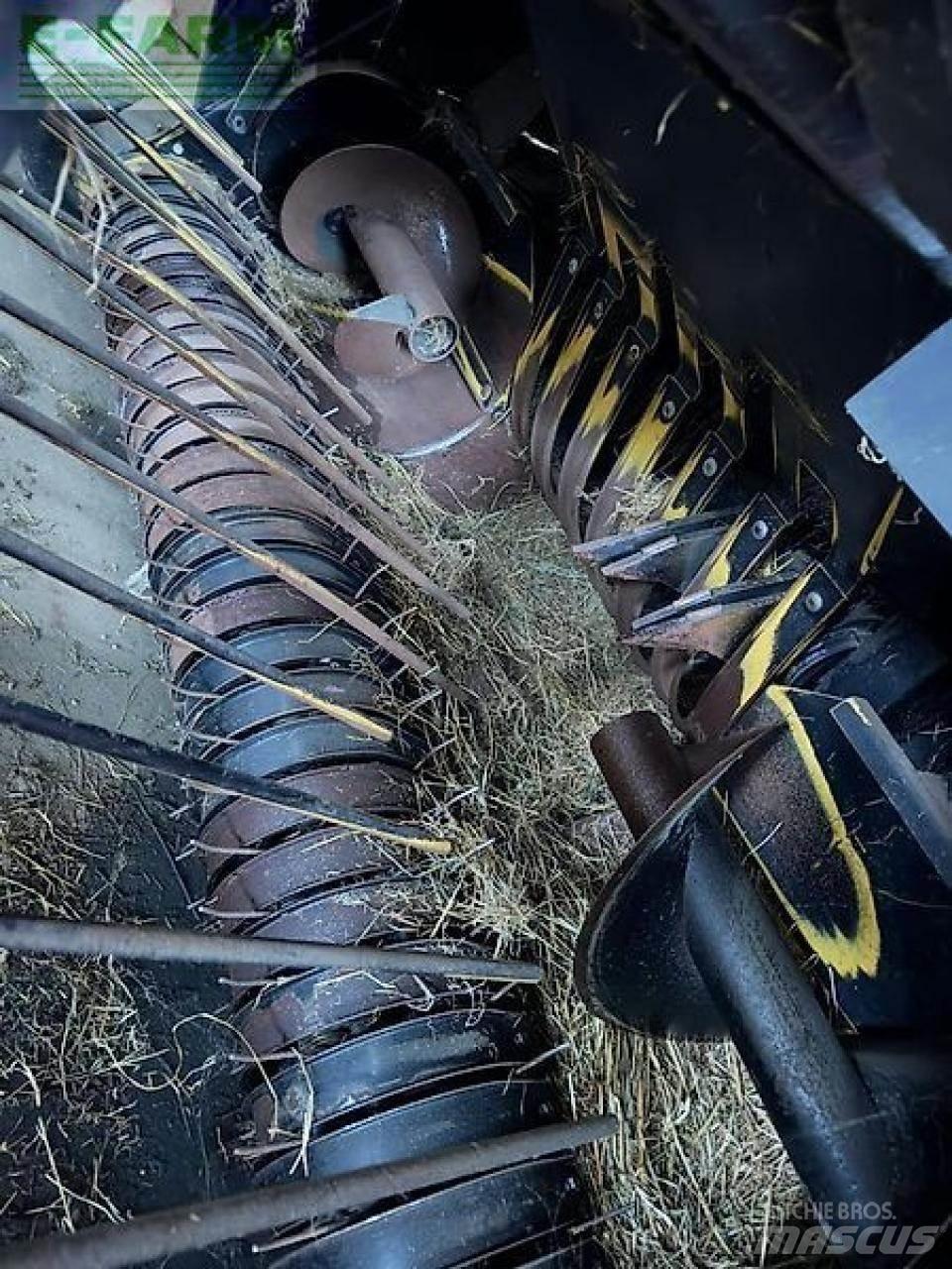 New Holland d1010 Lis na hranaté balíky