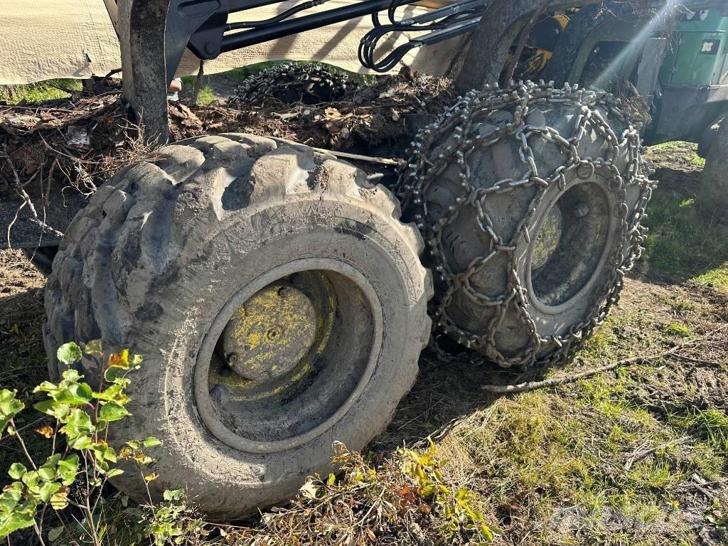 John Deere 1210 E Vyvážecí traktory