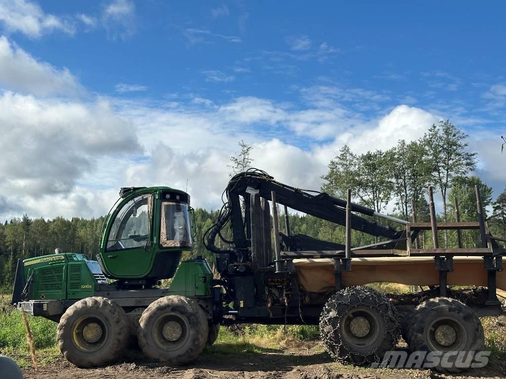 John Deere 1210 E Vyvážecí traktory