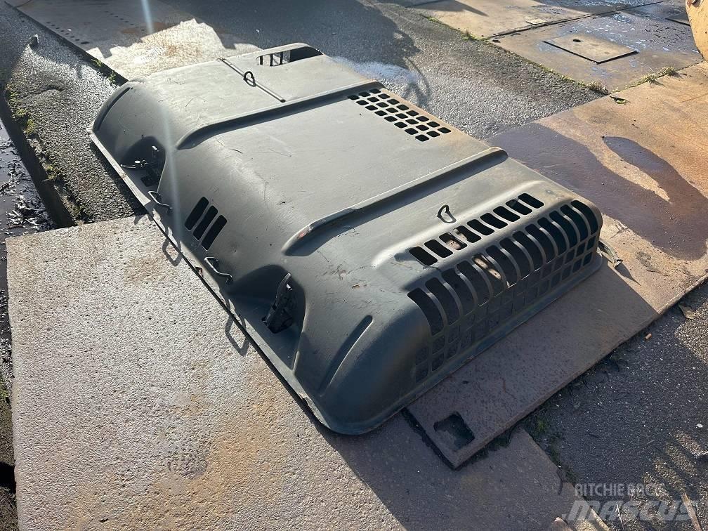 CAT 325DL hood Podvozky a zavěšení kol