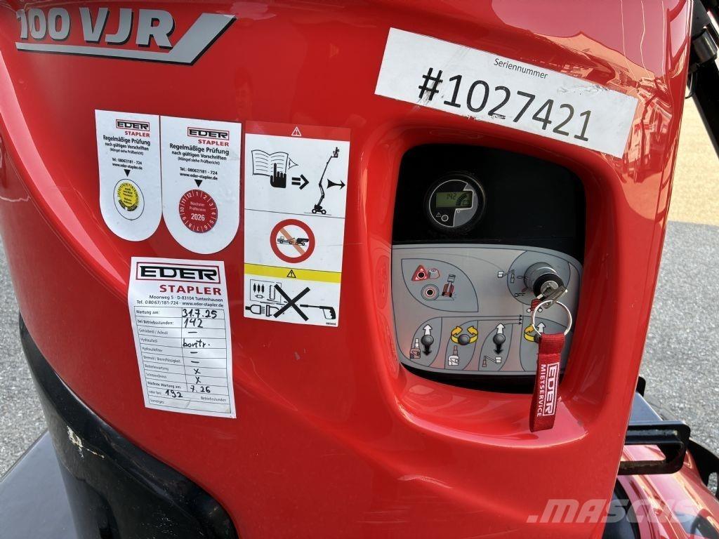 Manitou 100 VJR Vertikální sloupové výtahy
