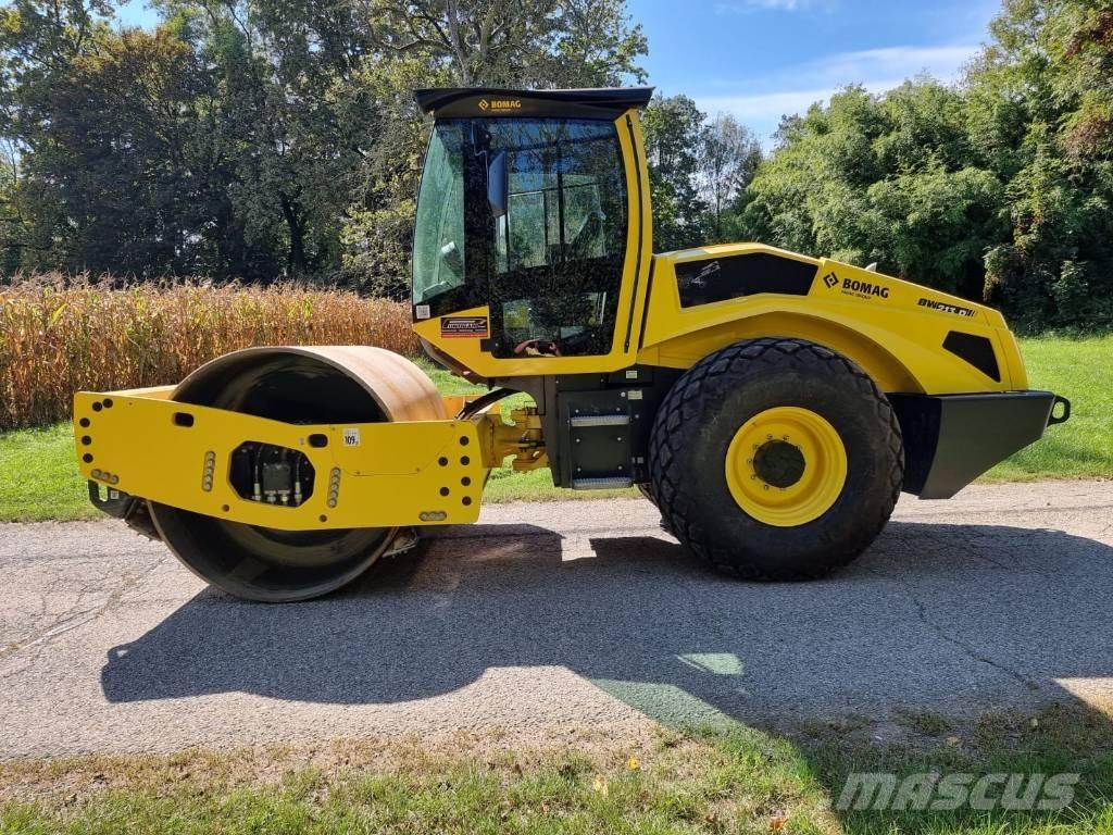 Bomag BW 213 D-5 PL Tahačové válce