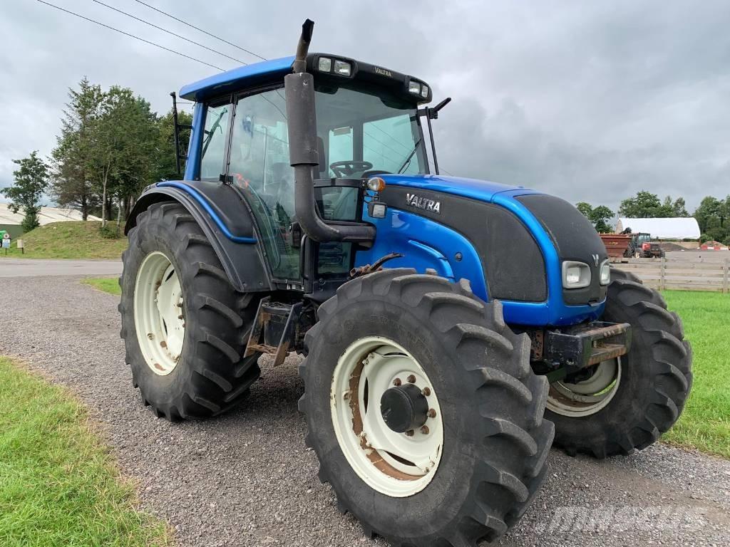 Valtra N141 Tractor Lesní traktory