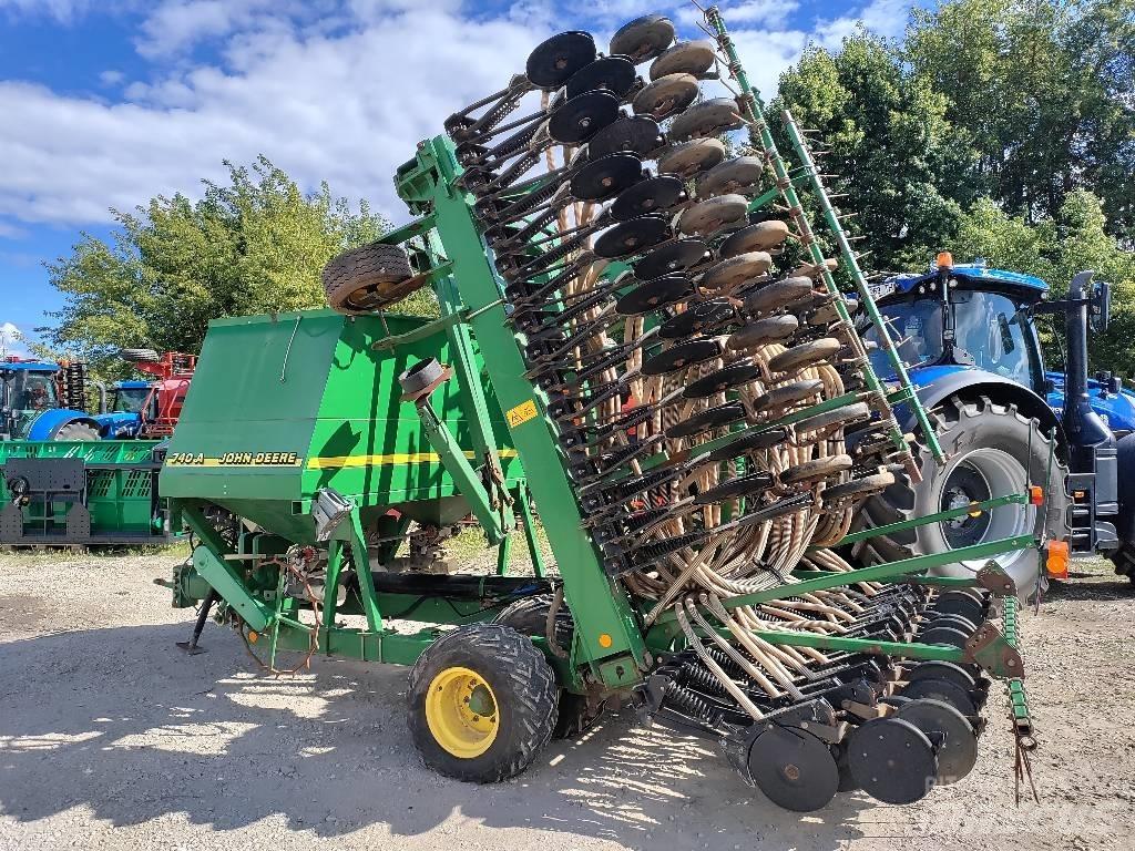 John Deere 740 A Mechanické secí stroje