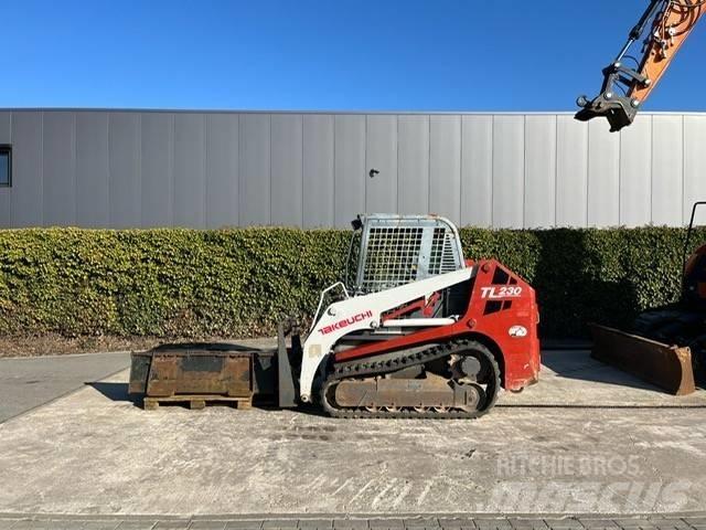 Takeuchi TL 230 Smykem řízené nakladače
