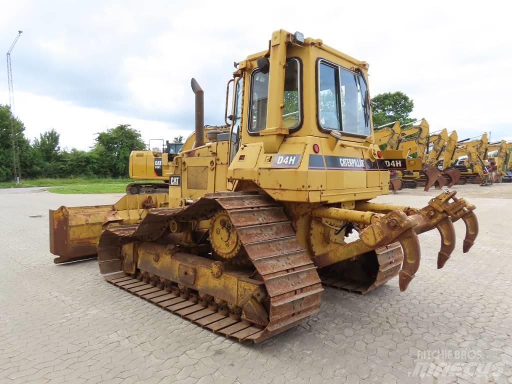 CAT D 4 H Pásové dozery