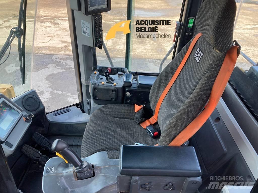 CAT 962 M Kolové nakladače