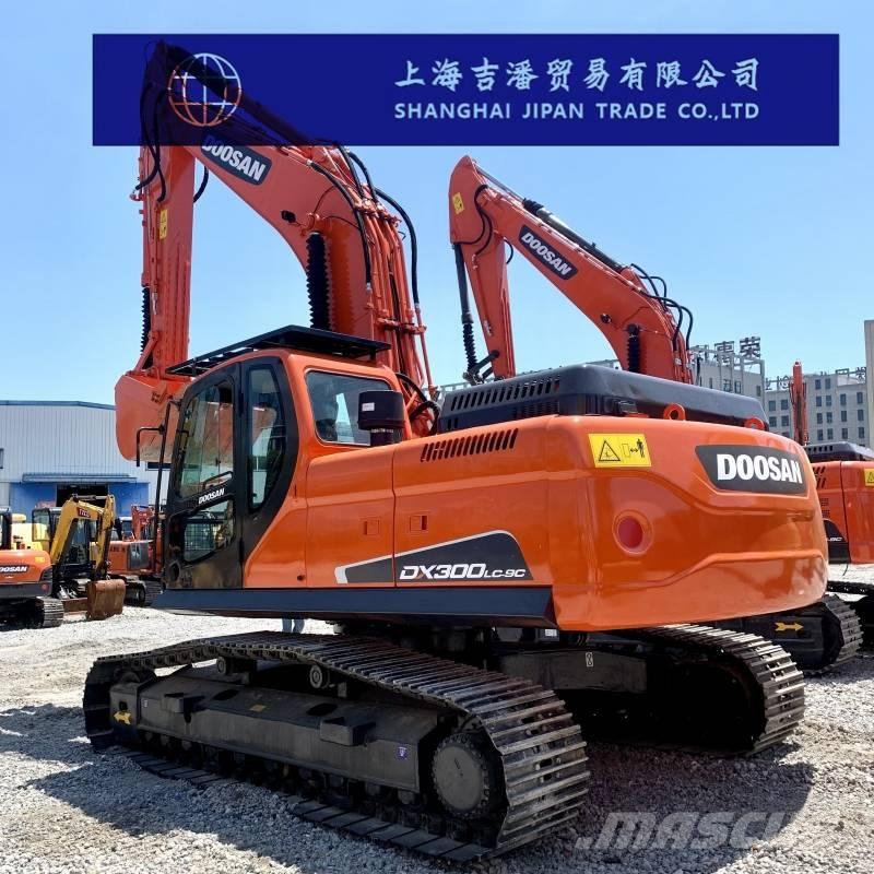 Doosan DX 300 Pásová rýpadla