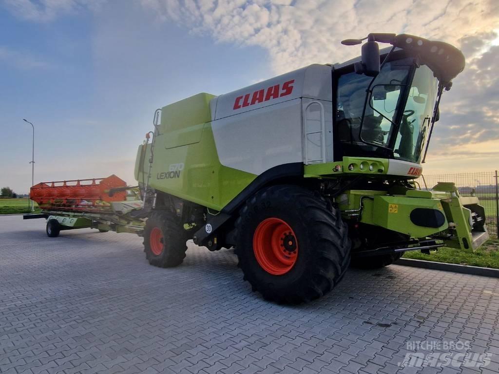 CLAAS Lexion 670 Sklízecí mlátičky