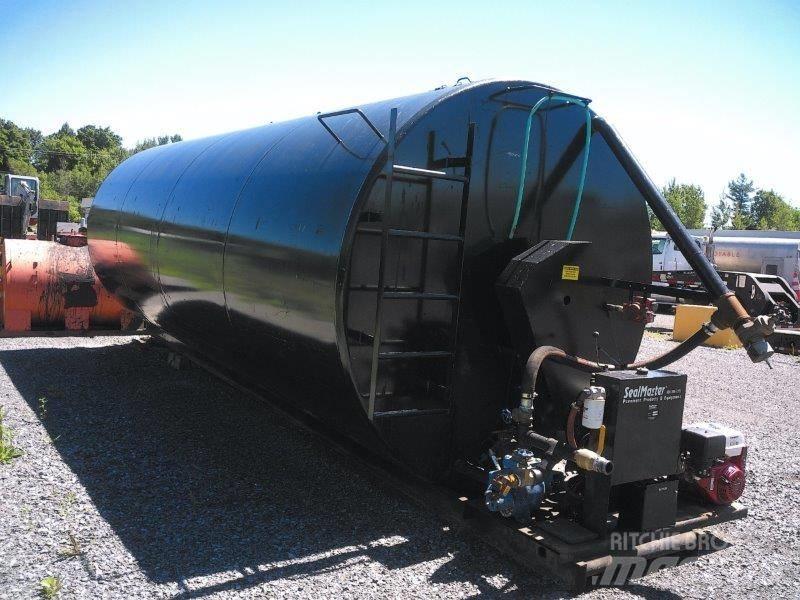 SealMaster 8000 GAL. Příslušenství k asfaltovacím strojům