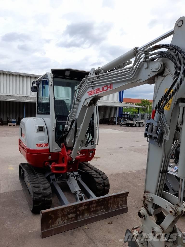 Takeuchi TB 230 Mini rýpadla < 7t