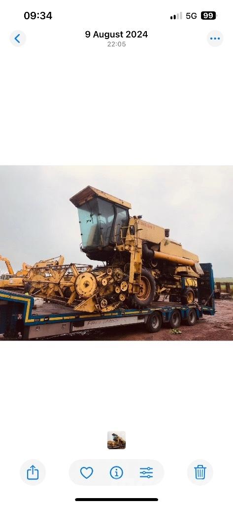 New Holland 8050 Sklízecí mlátičky