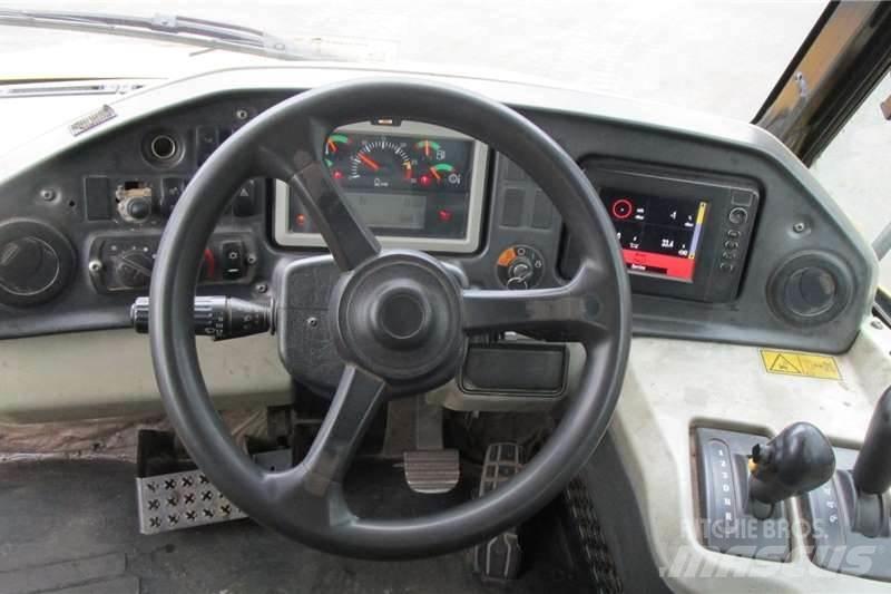 CAT 730C2 Kloubové dempry