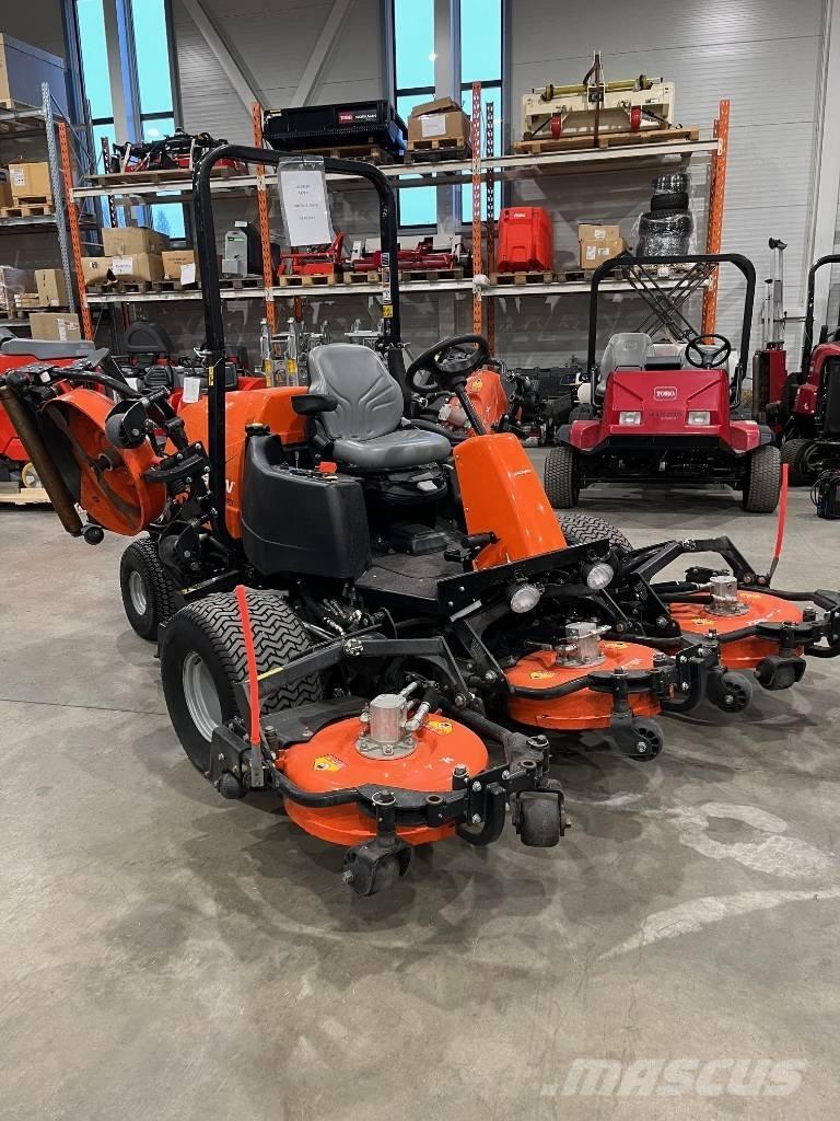 Jacobsen AR722D Sekačky pro sečení roughů a semiroughů