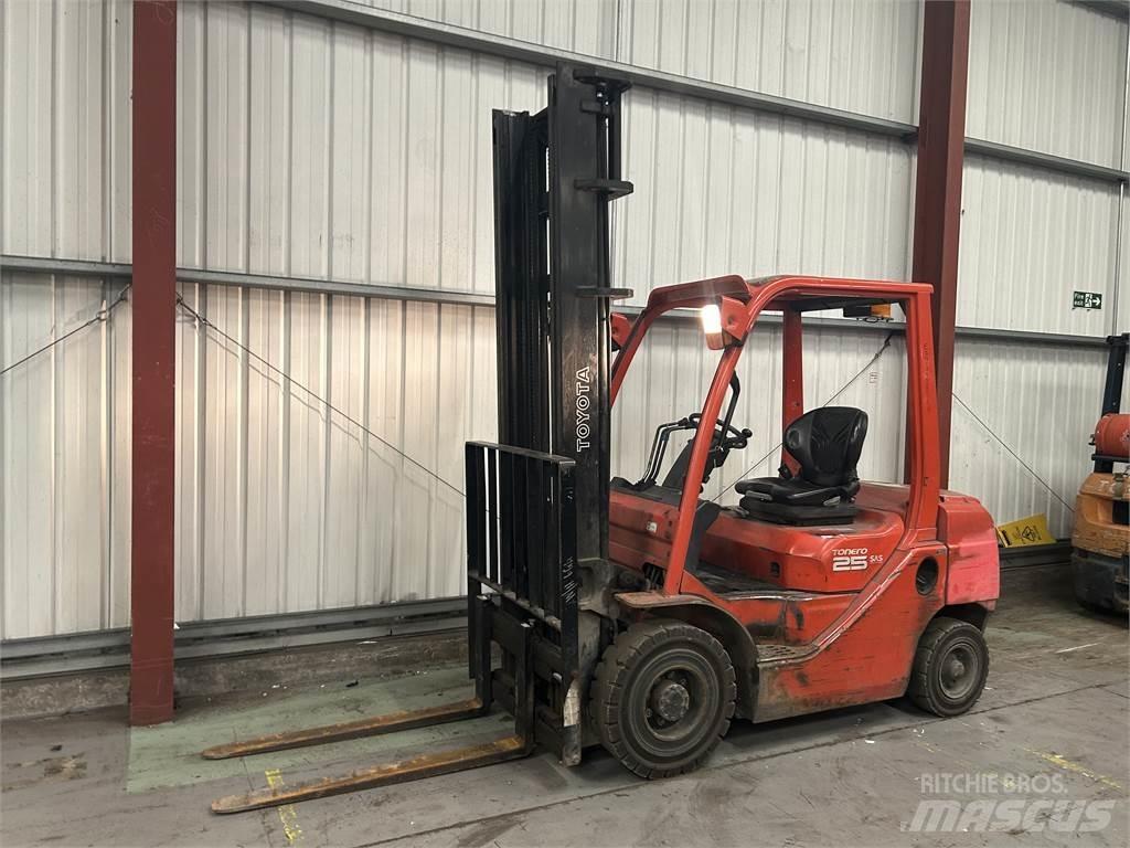Toyota 02-8FDF25 Dieselové vozíky