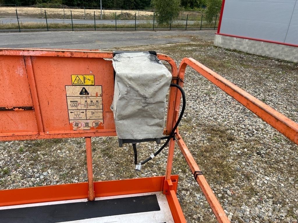 JLG 3394 RT Nůžková zvedací plošina
