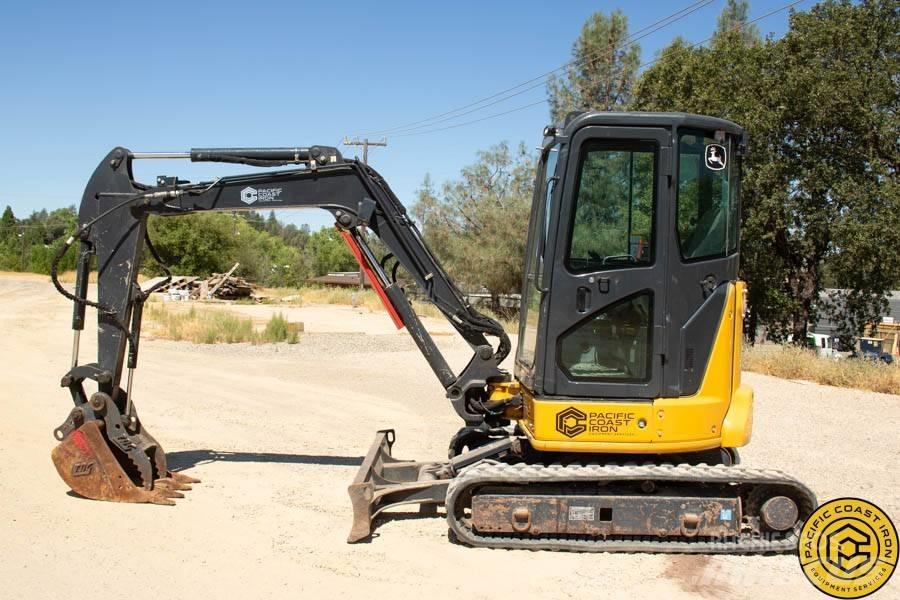 DEERE 35G Mini rýpadla < 7t