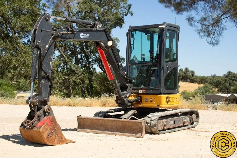 DEERE 35G Mini rýpadla < 7t