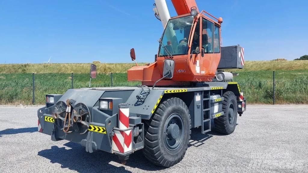 Terex RC30 Jeřáby pro těžký terén